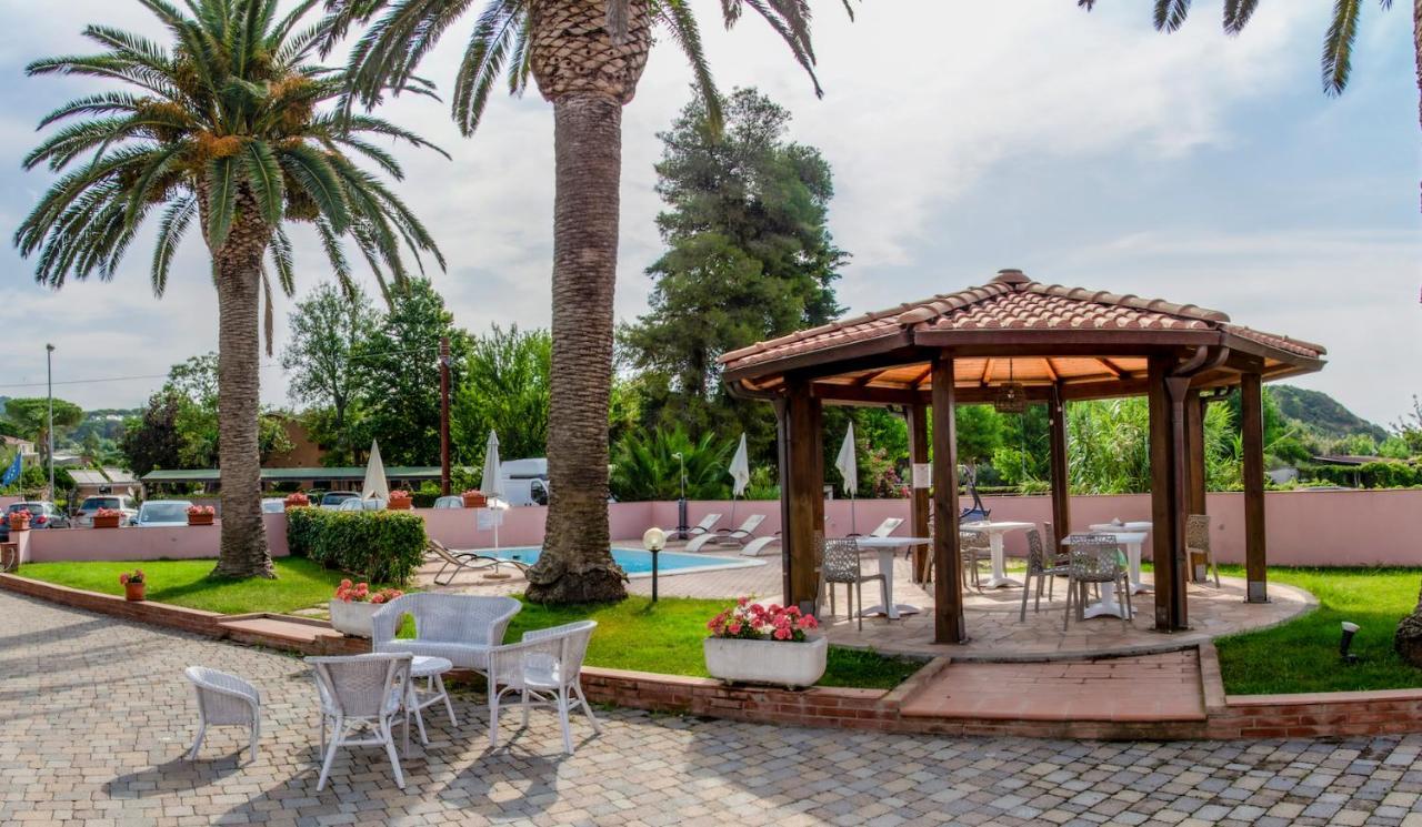 Hotel Villa Rosa Порто-Аццурро Екстер'єр фото